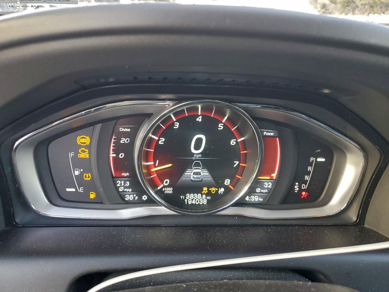 2015 VOLVO XC60 T6 PLATINUM photo 9