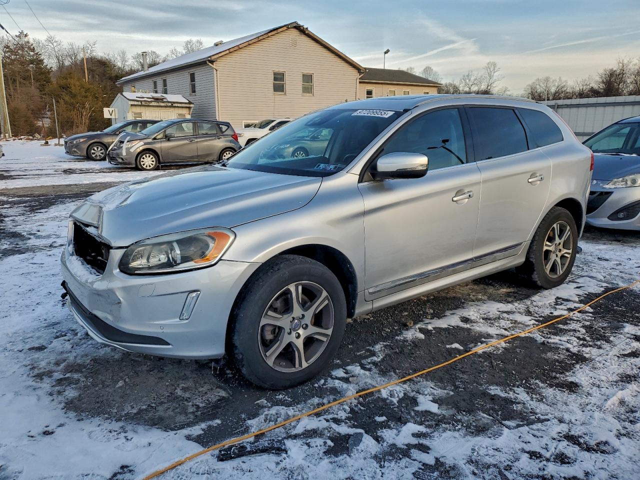 2015 VOLVO XC60