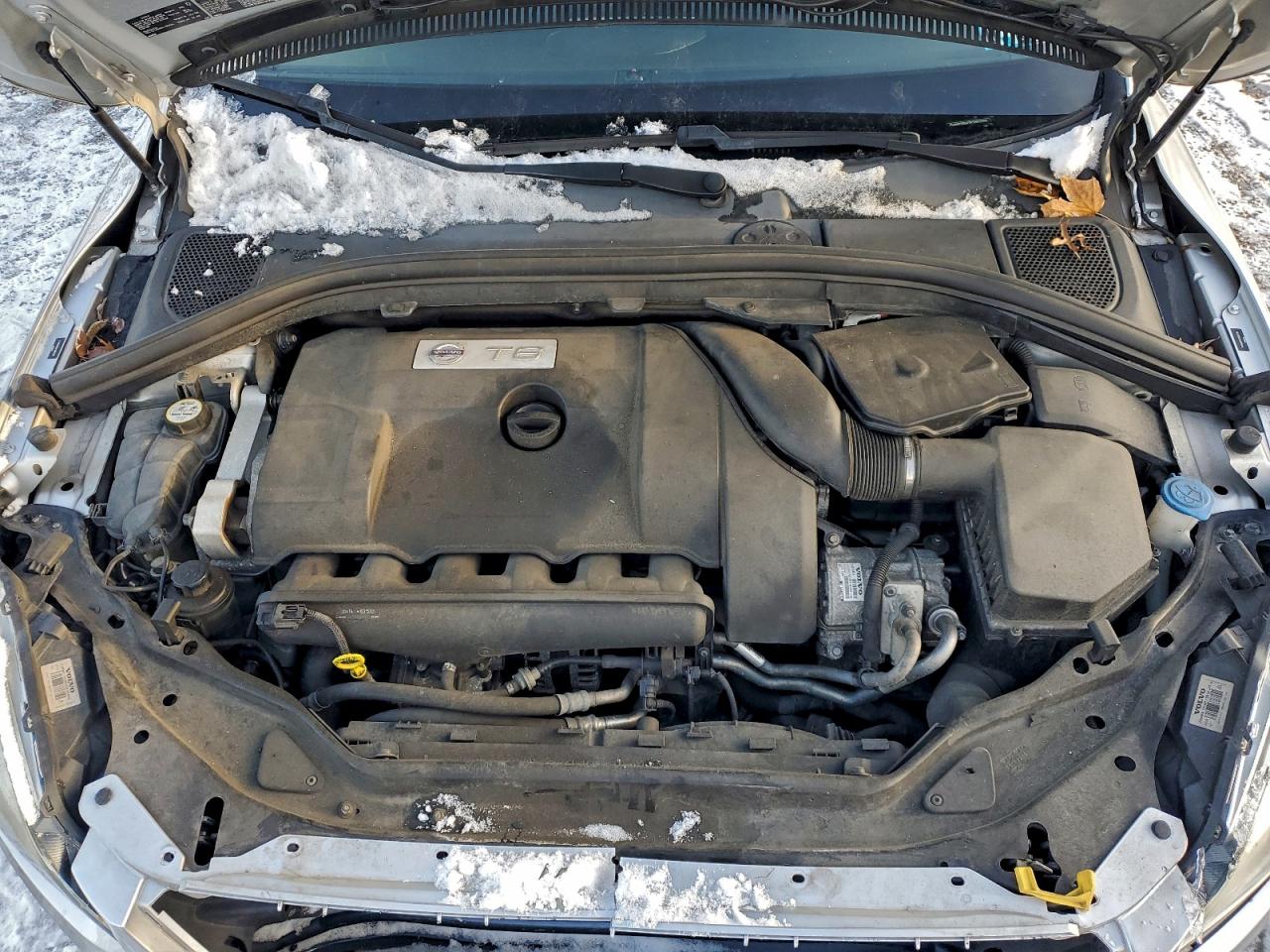 2015 VOLVO XC60 T6 PLATINUM photo 12