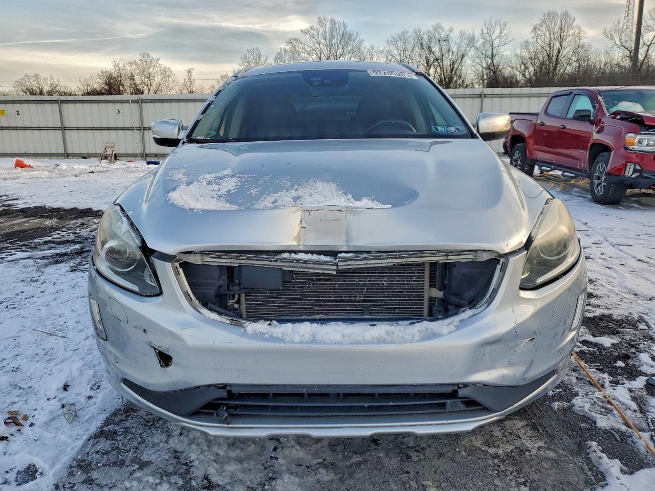 2015 VOLVO XC60 T6 PLATINUM photo 5