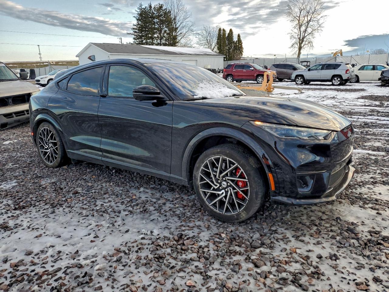 2022 FORD MUSTANG MACH-E GT photo 4