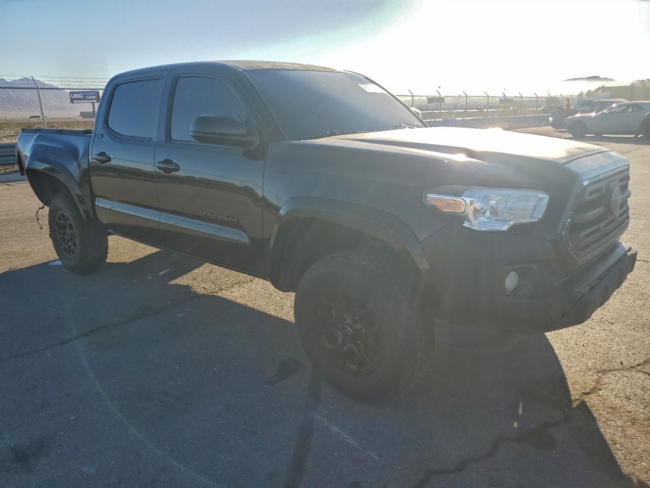 2019 TOYOTA TACOMA DOUBLE CAB photo 4
