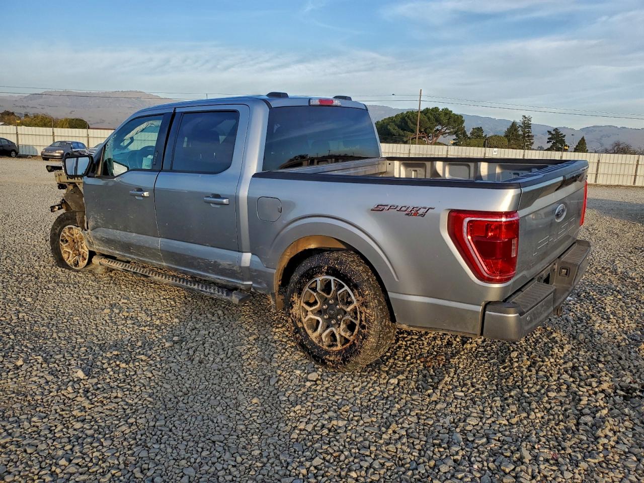 2023 FORD F150 SUPERCREW photo 2