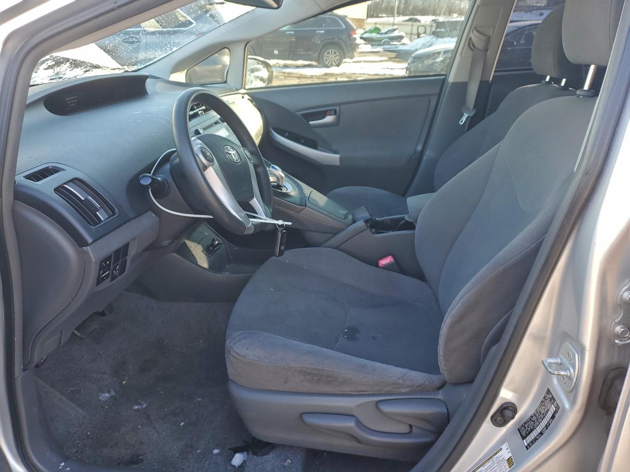 2011 TOYOTA PRIUS photo 7