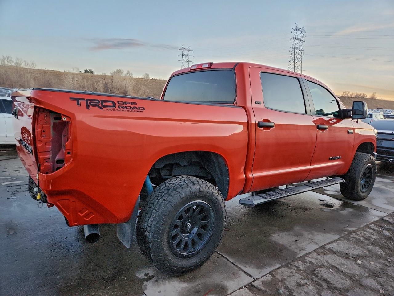 2018 TOYOTA TUNDRA CREWMAX SR5 photo 3