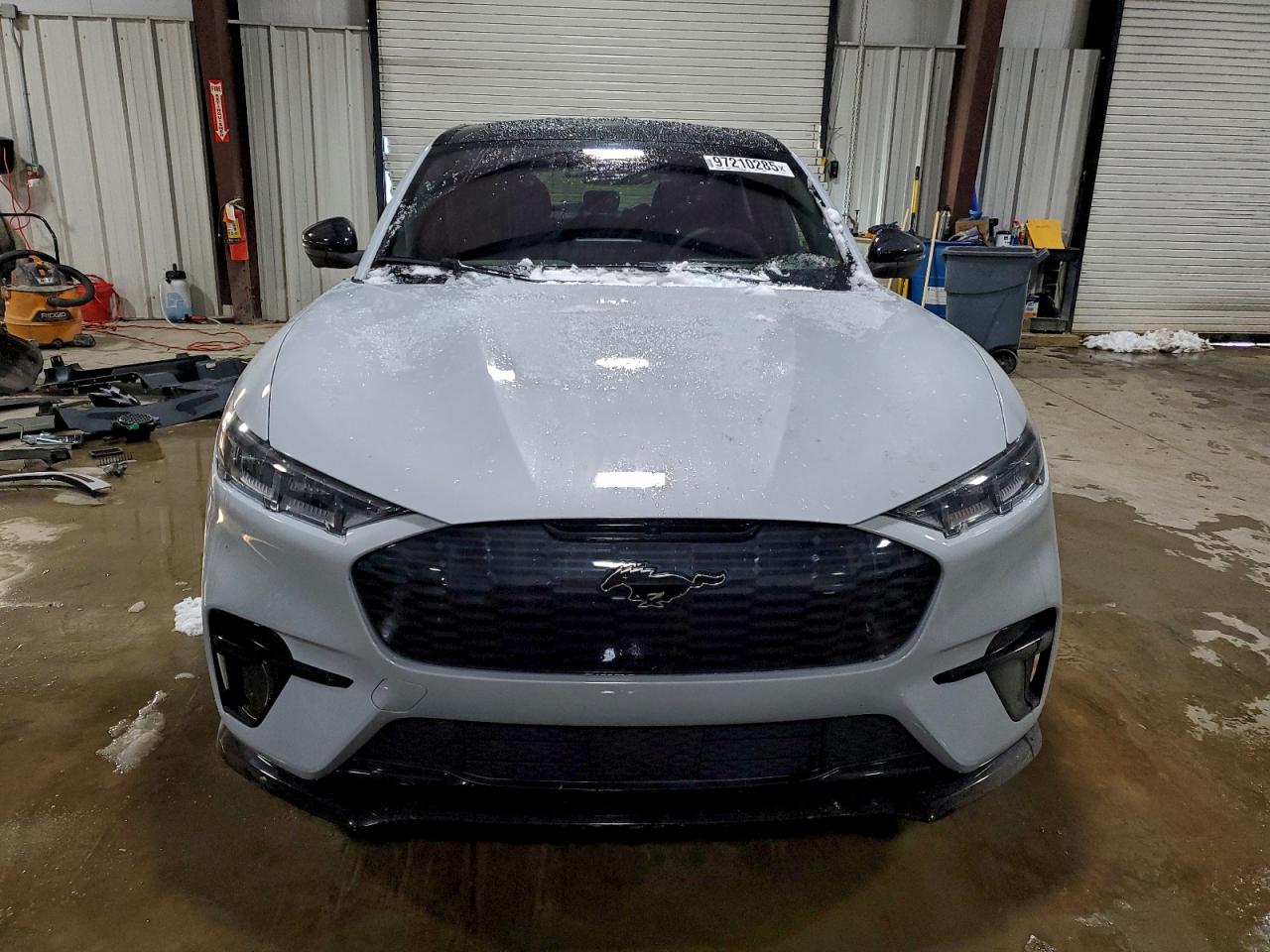 2022 FORD MUSTANG MACH-E GT photo 5