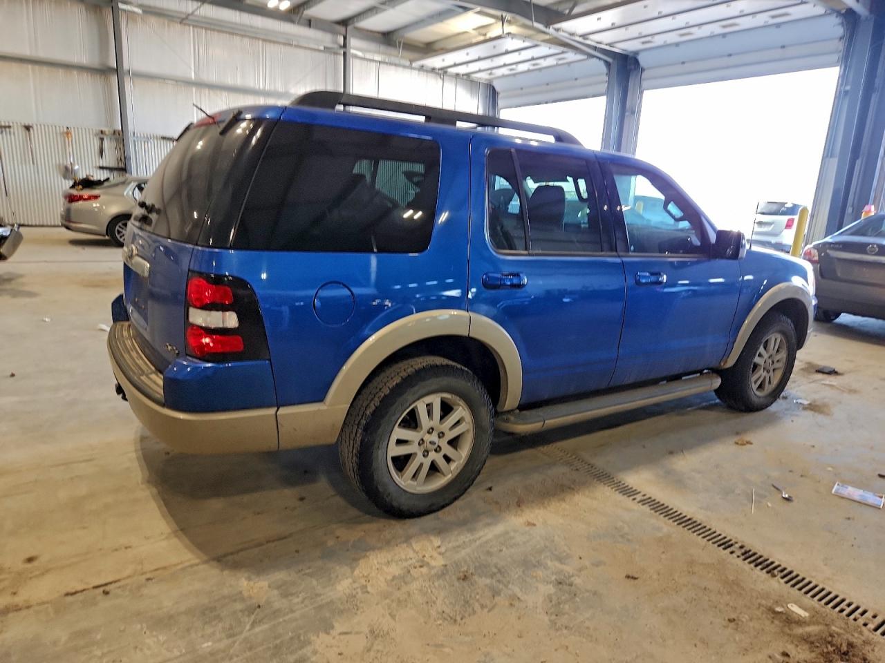 2010 FORD EXPLORER EDDIE BAUER photo 3