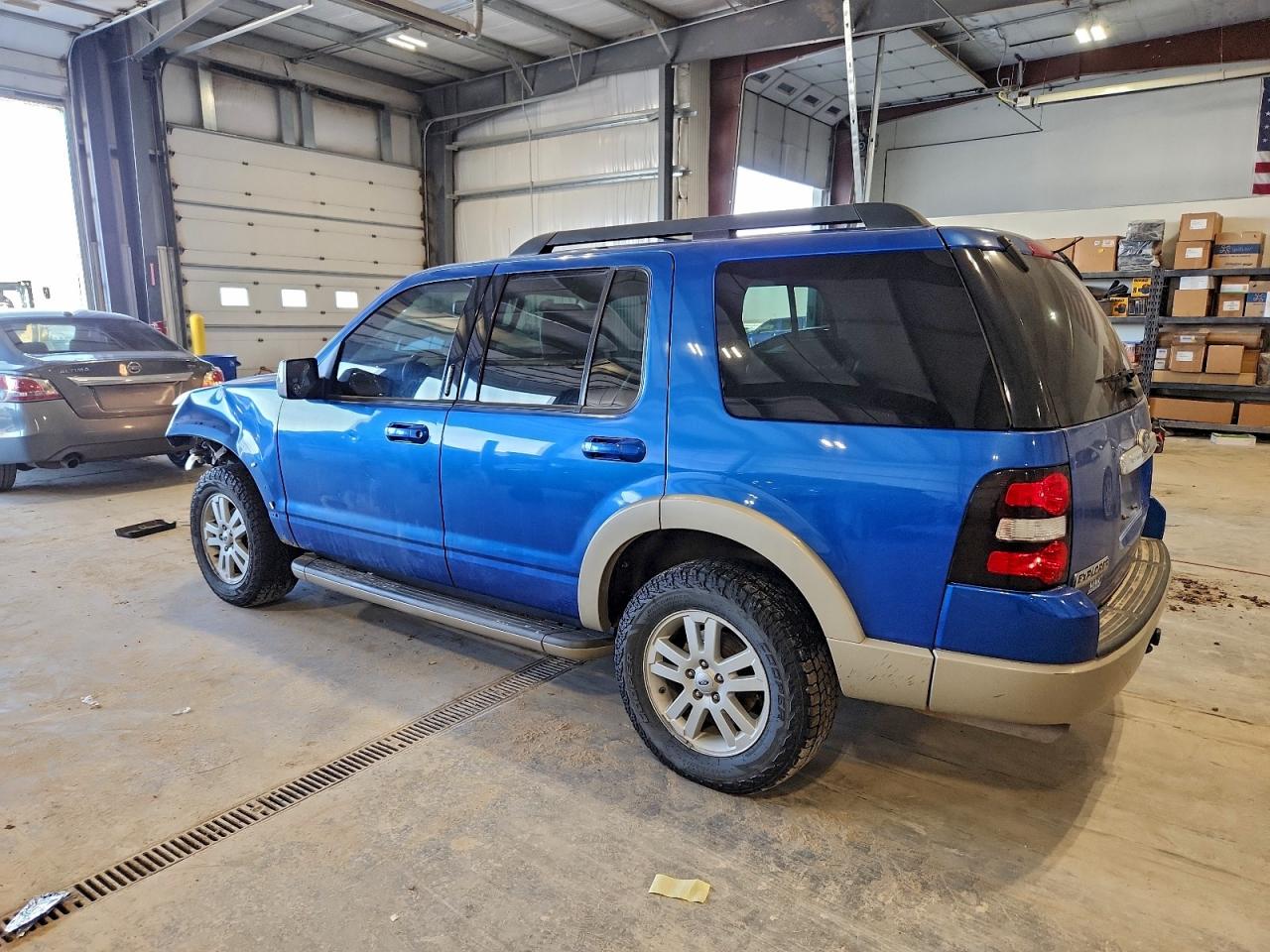 2010 FORD EXPLORER EDDIE BAUER photo 2