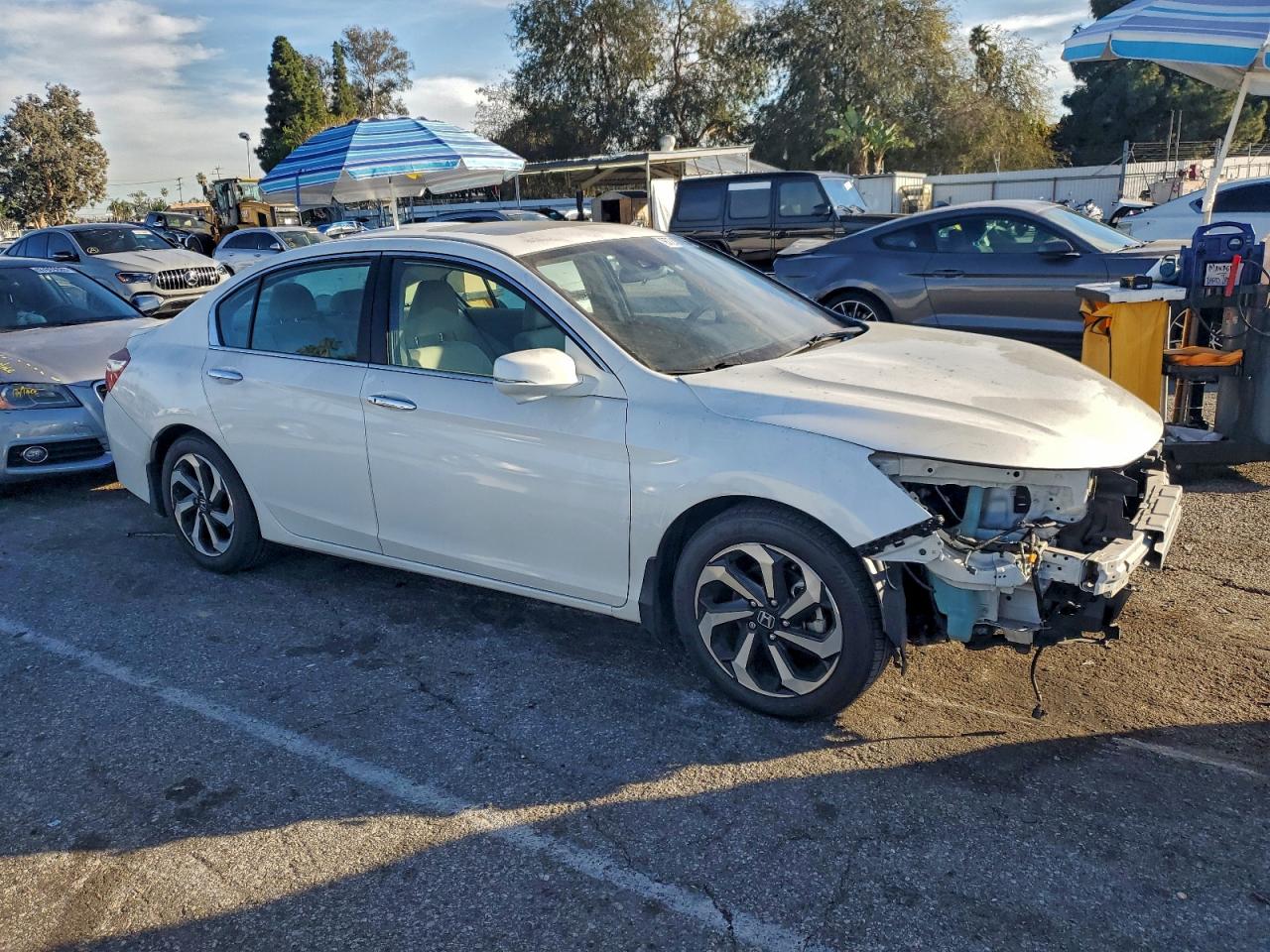 2016 HONDA ACCORD EX photo 4