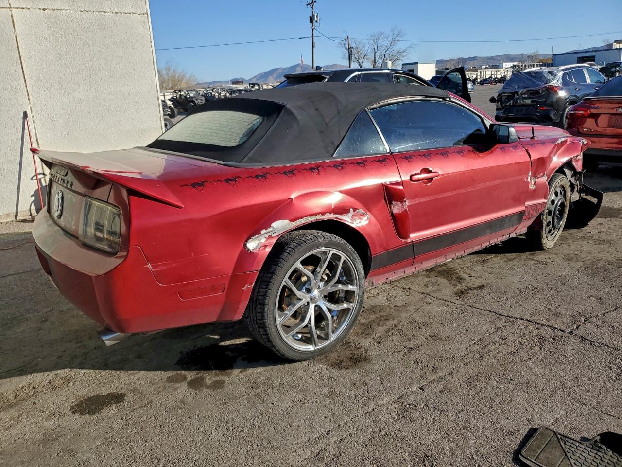 2006 FORD MUSTANG photo 3