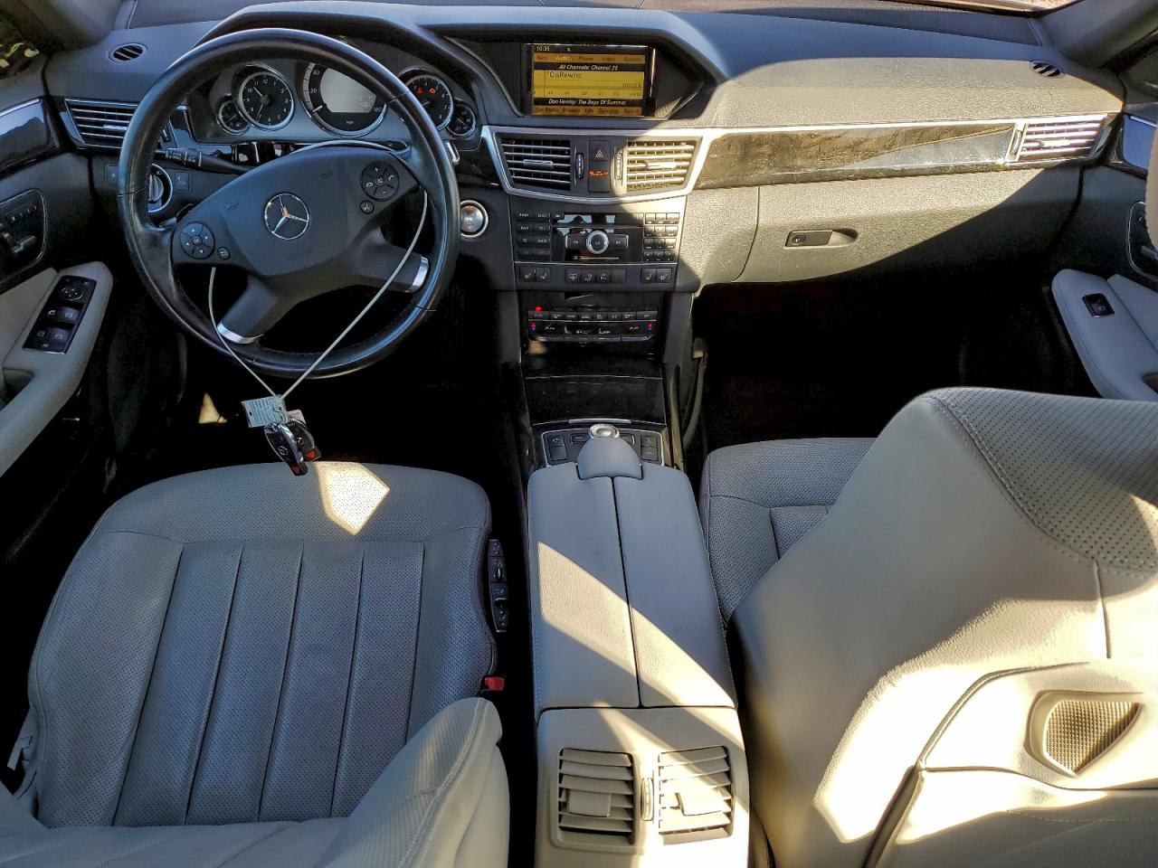 2011 MERCEDES-BENZ E 550 4MATIC photo 8