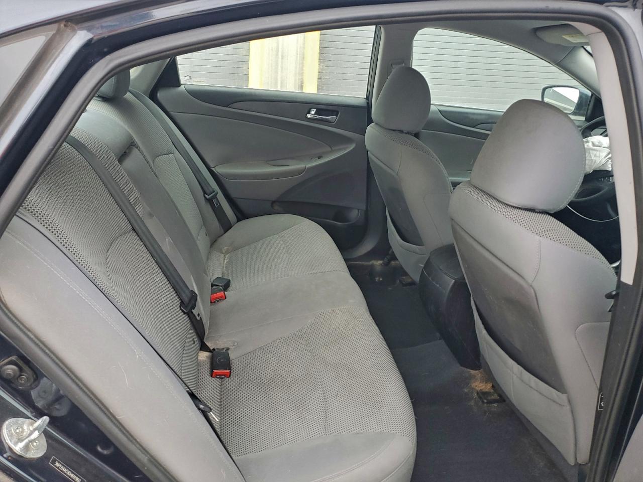 2013 HYUNDAI SONATA GLS photo 10