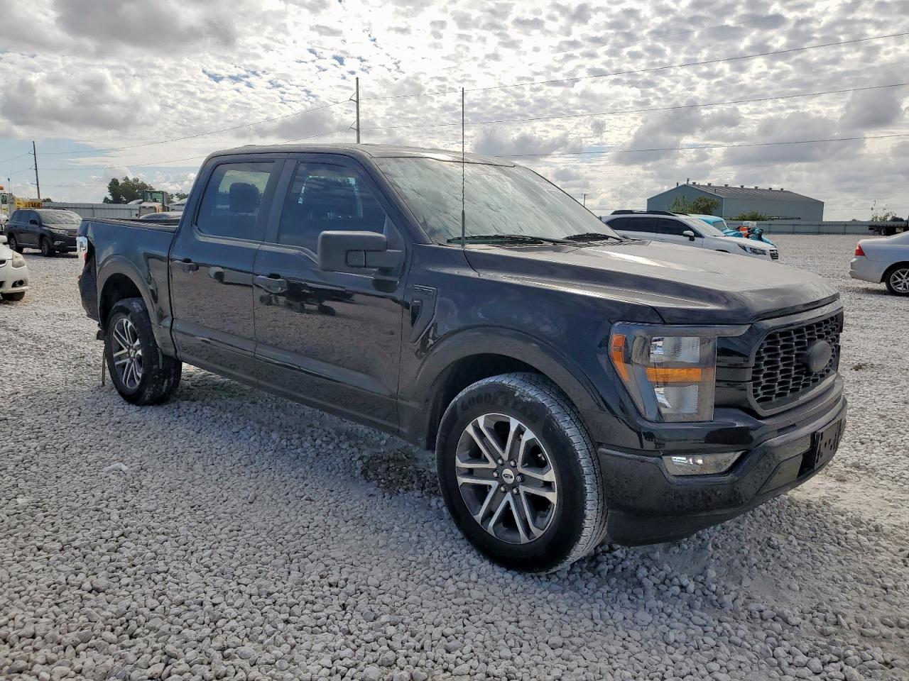 2023 FORD F150 SUPERCREW photo 4