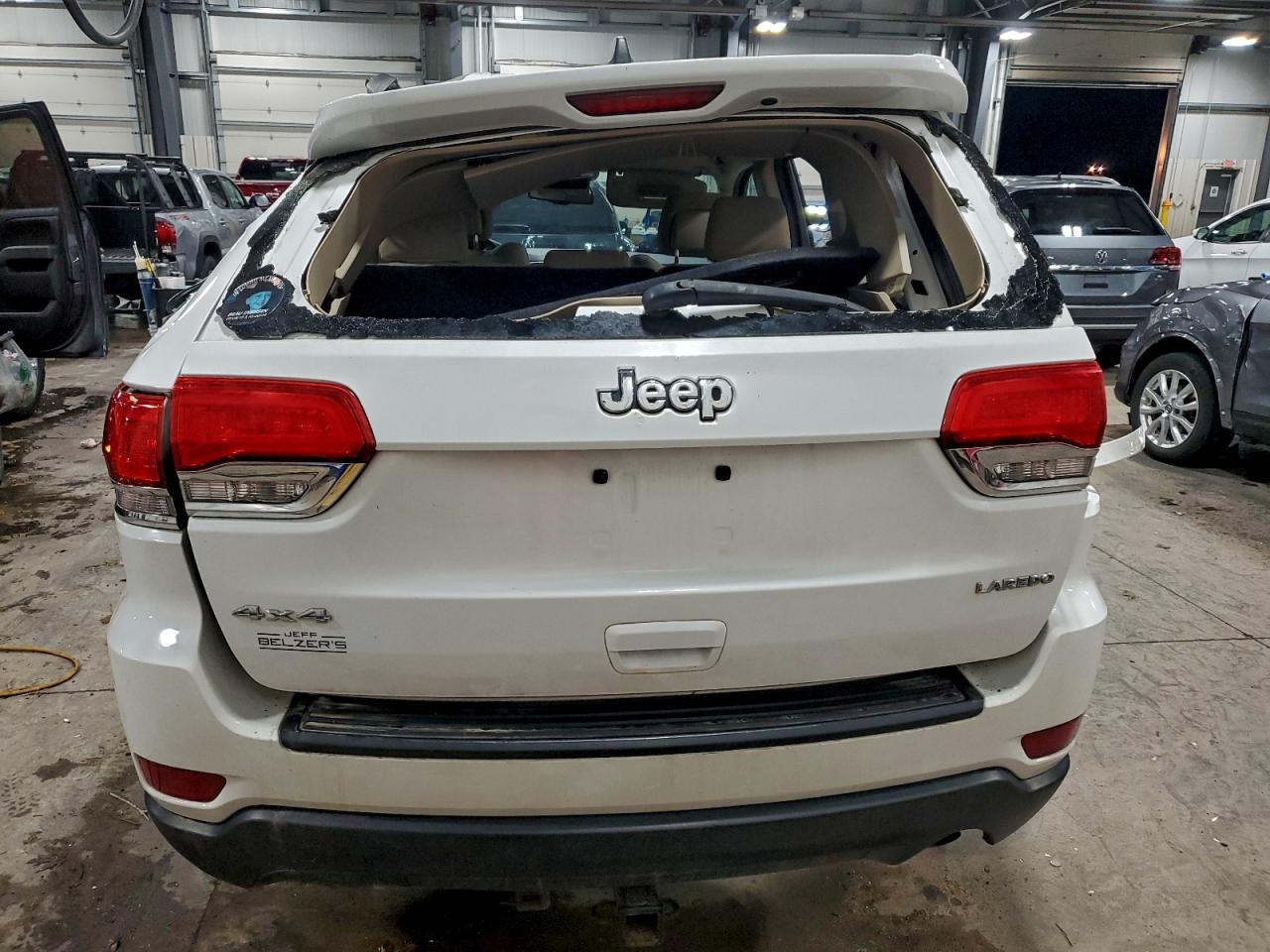 2014 JEEP GRAND CHEROKEE LAREDO photo 6