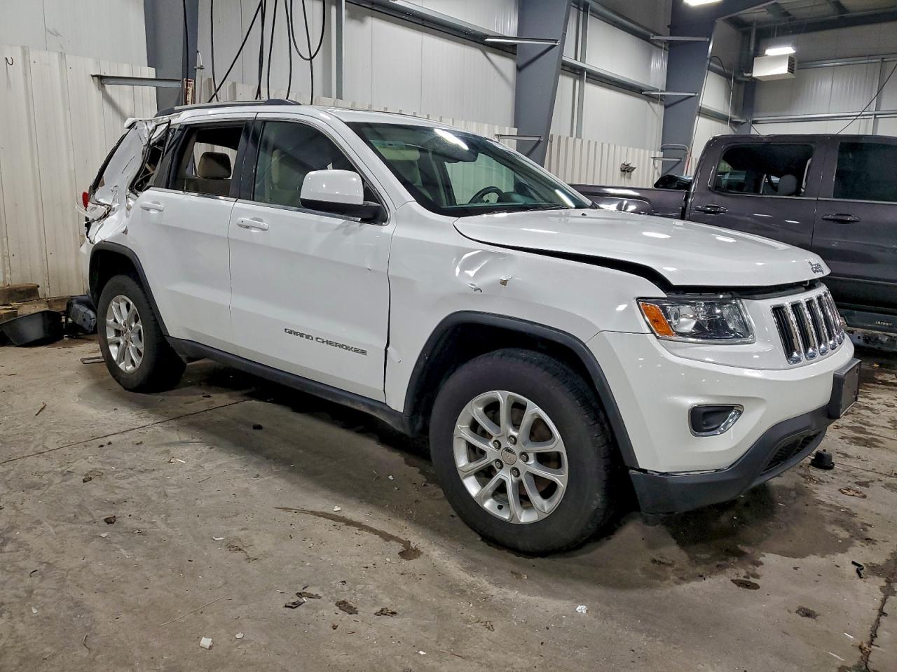 2014 JEEP GRAND CHEROKEE LAREDO photo 4