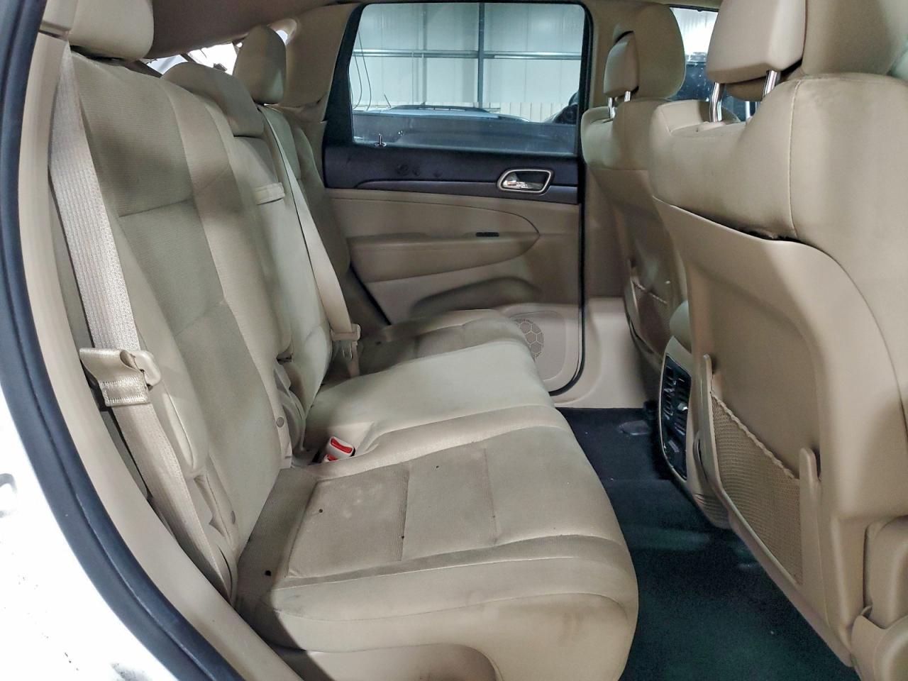 2014 JEEP GRAND CHEROKEE LAREDO photo 11