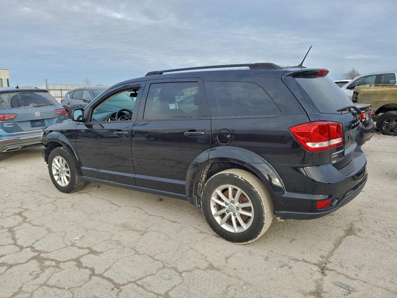 2017 DODGE JOURNEY SXT photo 2