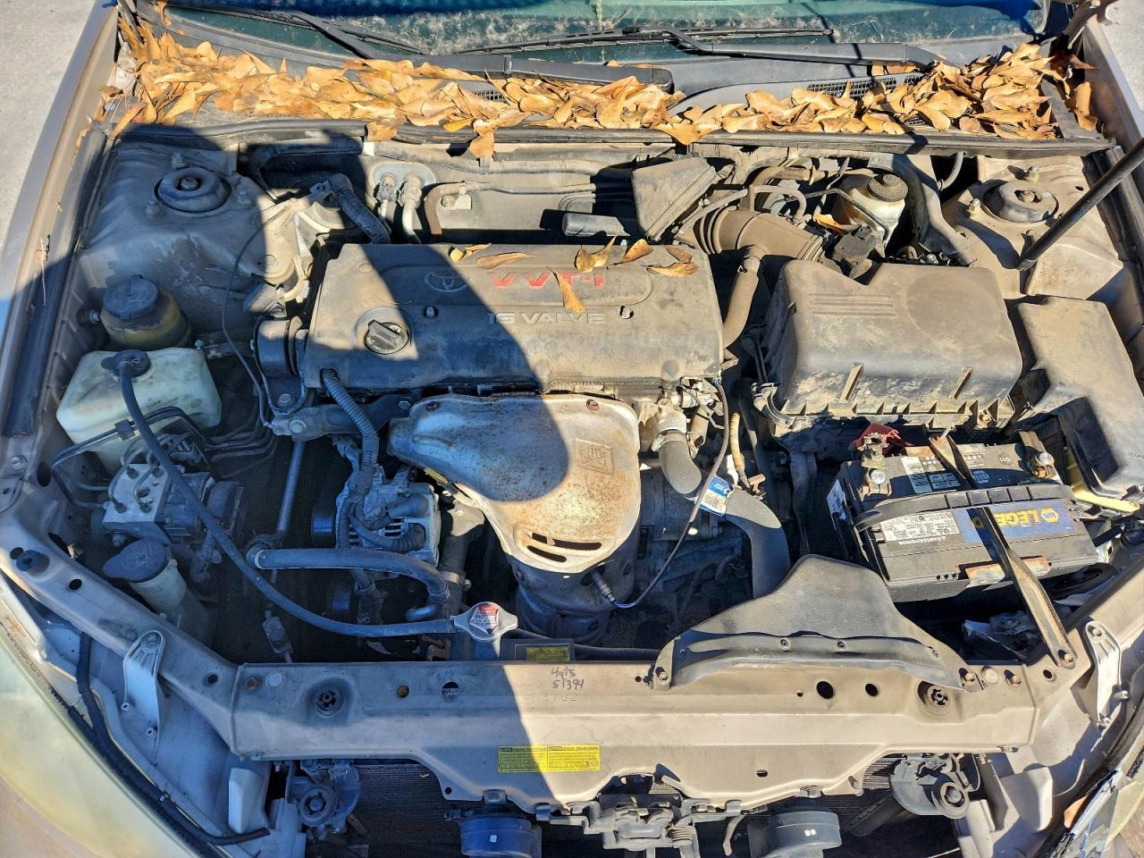 2002 TOYOTA CAMRY LE photo 11