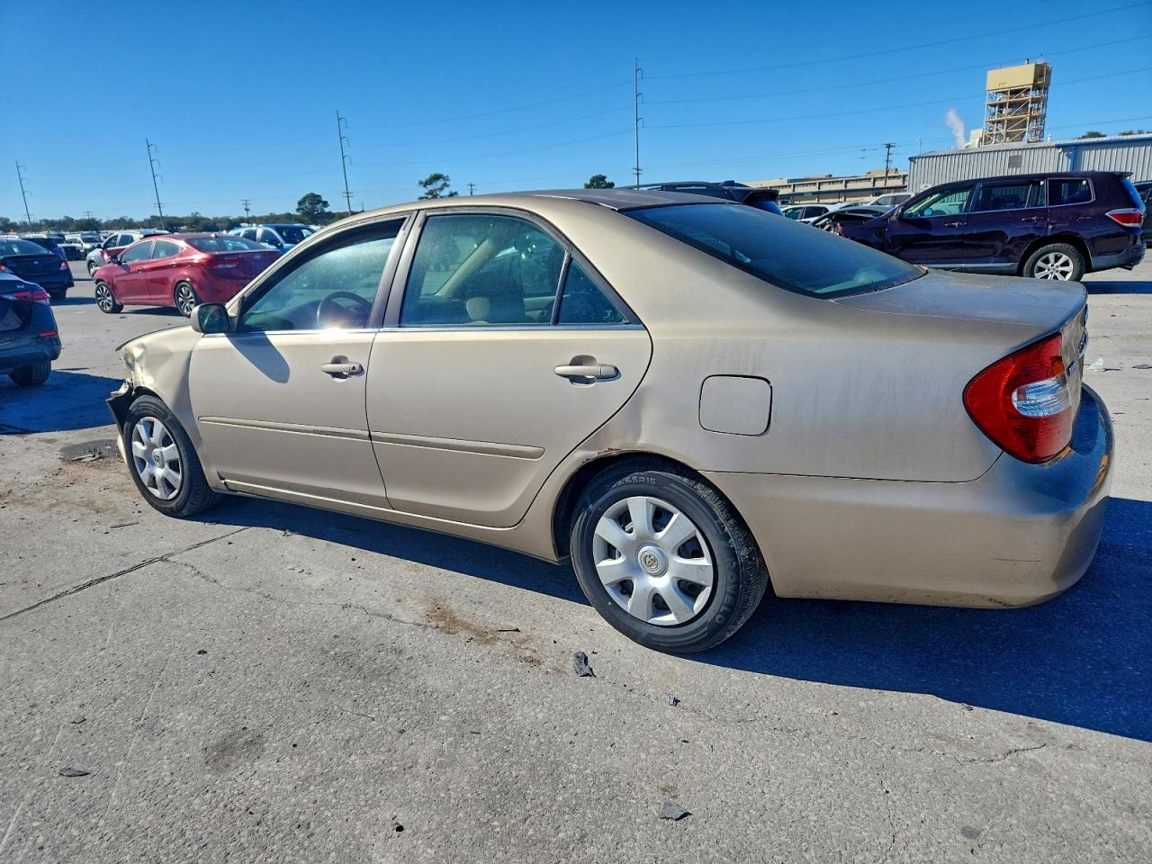 2002 TOYOTA CAMRY LE photo 2