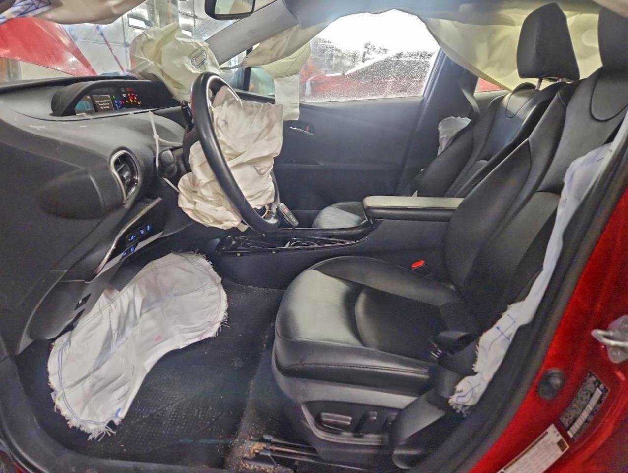 2018 TOYOTA PRIUS photo 7