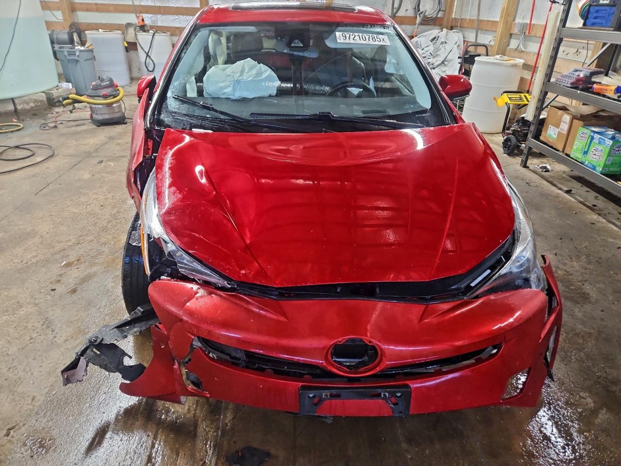2018 TOYOTA PRIUS photo 5