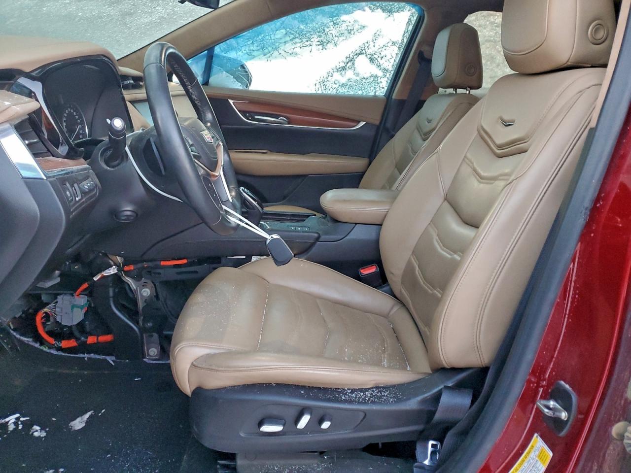2018 CADILLAC XT5 PLATINUM photo 7