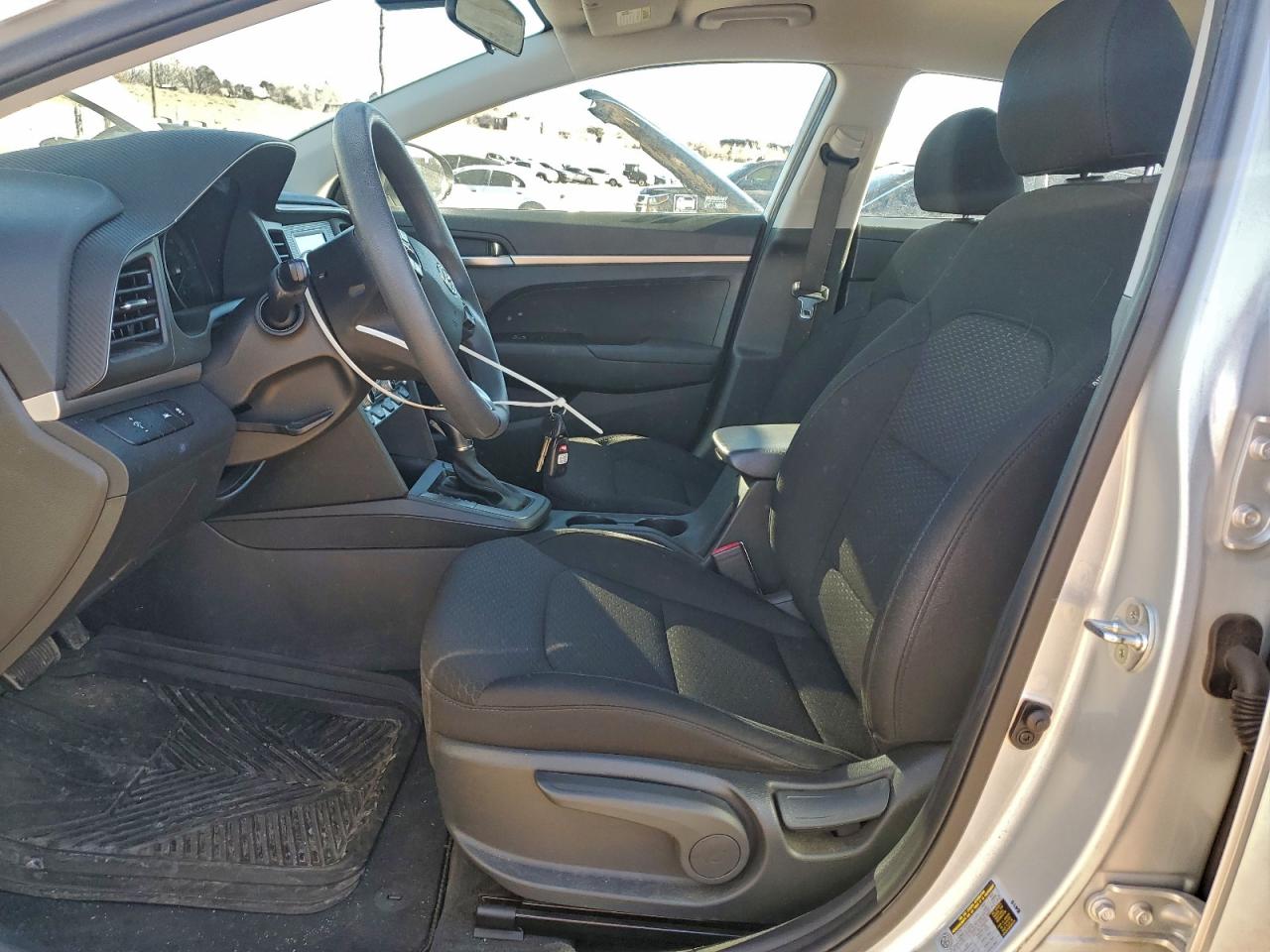 2020 HYUNDAI ELANTRA SE photo 7