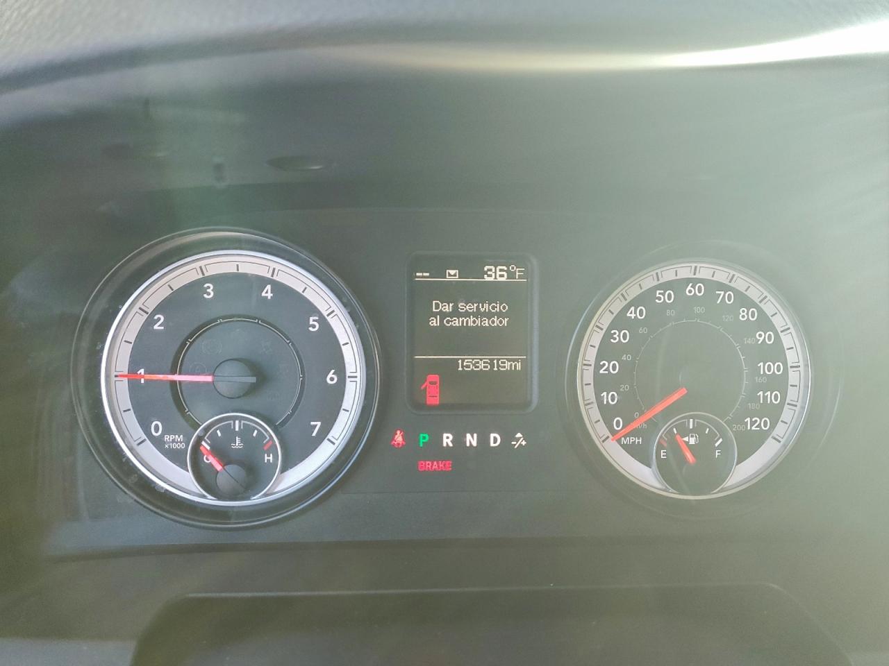 2015 RAM 1500 SLT photo 9