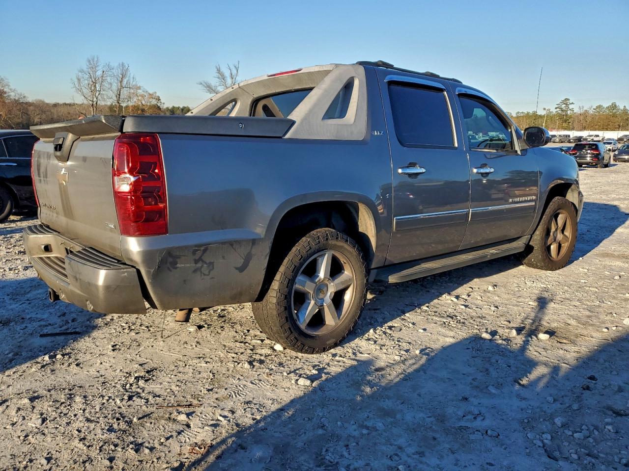 2009 CHEVROLET AVALANCHE K1500 LTZ photo 3