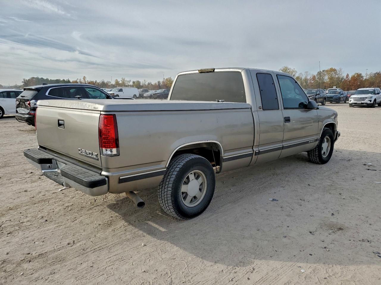 1998 CHEVROLET GMT-400 C1500 photo 3
