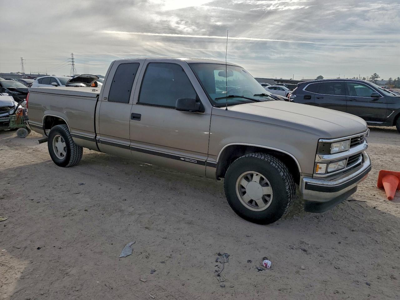1998 CHEVROLET GMT-400 C1500 photo 4