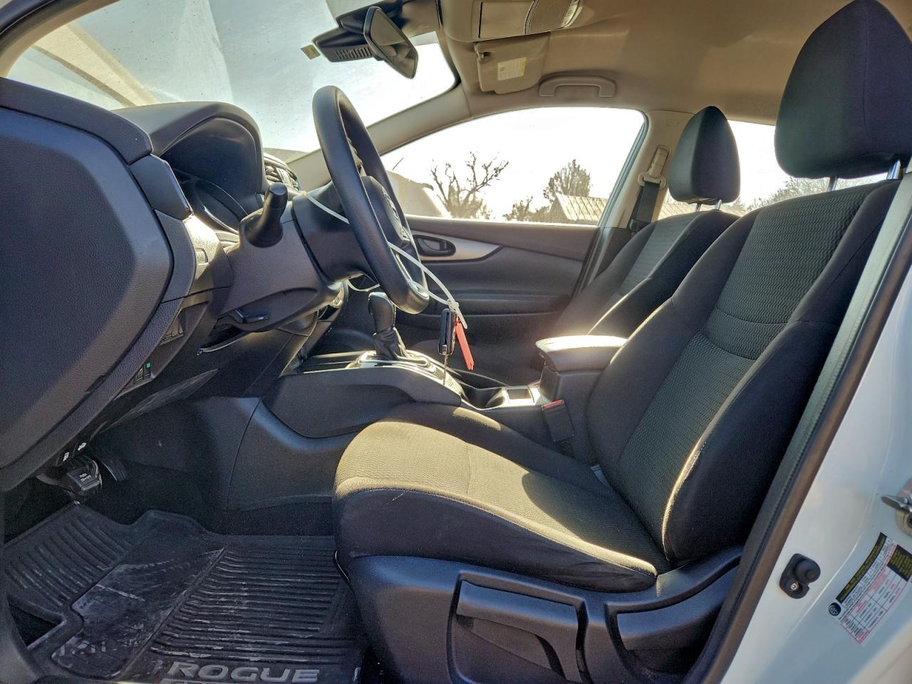2020 NISSAN ROGUE SPORT S photo 7