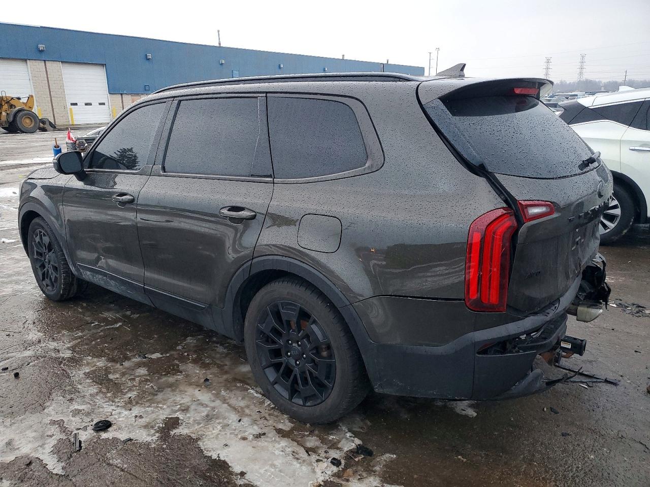 2021 KIA TELLURIDE EX photo 2