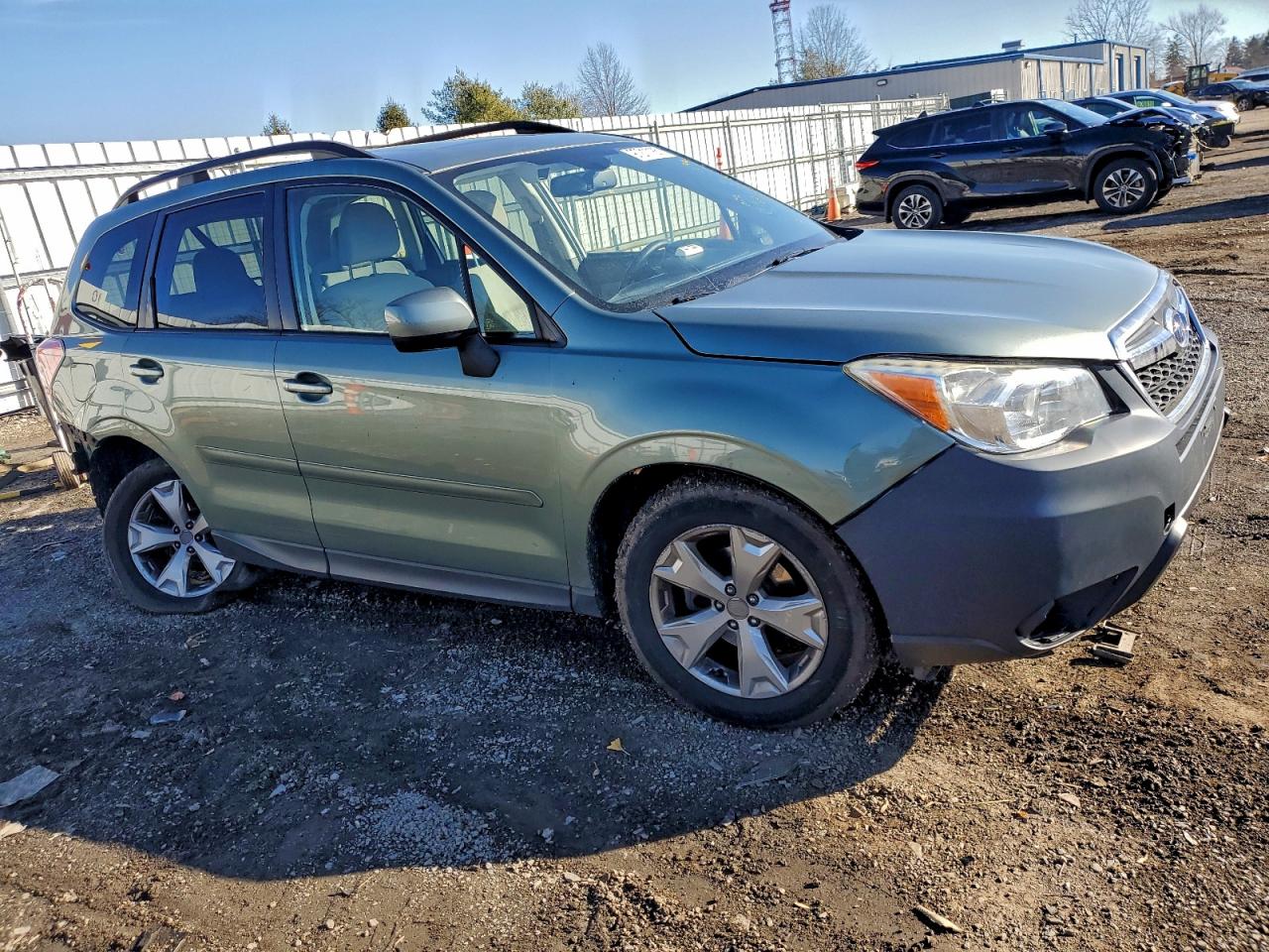 2015 SUBARU FORESTER photo 4