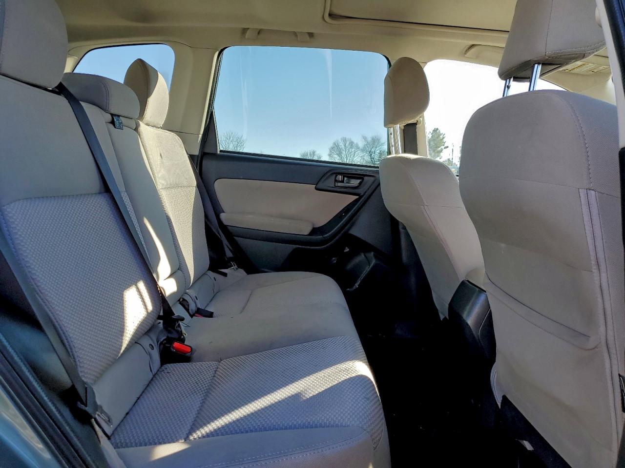 2015 SUBARU FORESTER photo 11