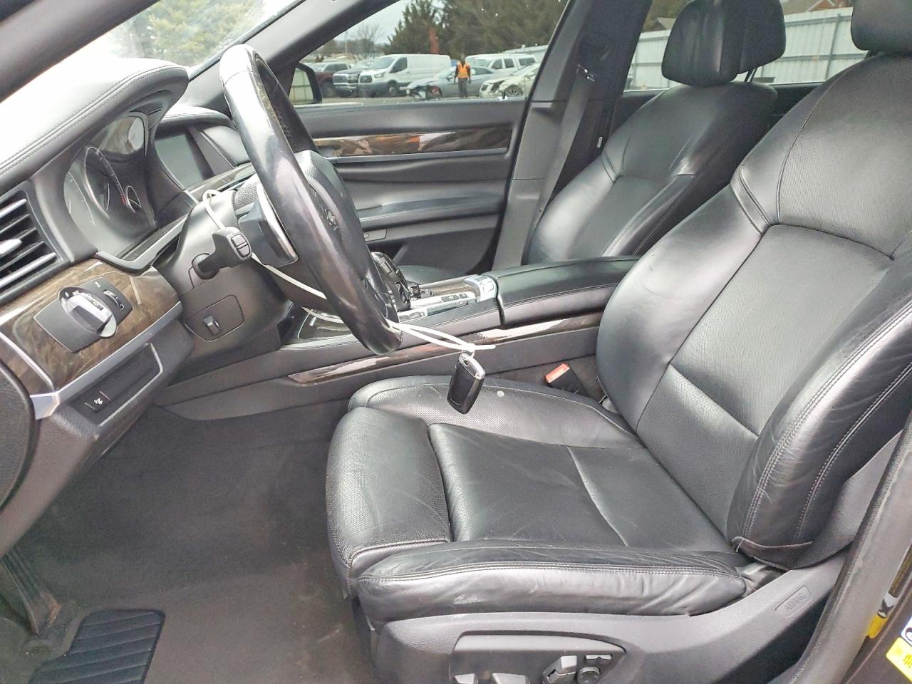2013 BMW 750 LI photo 19
