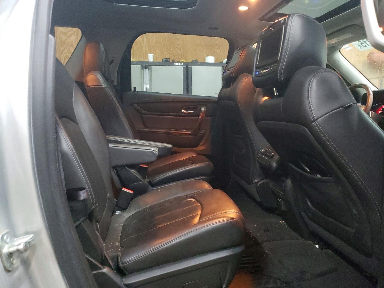 2015 GMC ACADIA DENALI photo 11