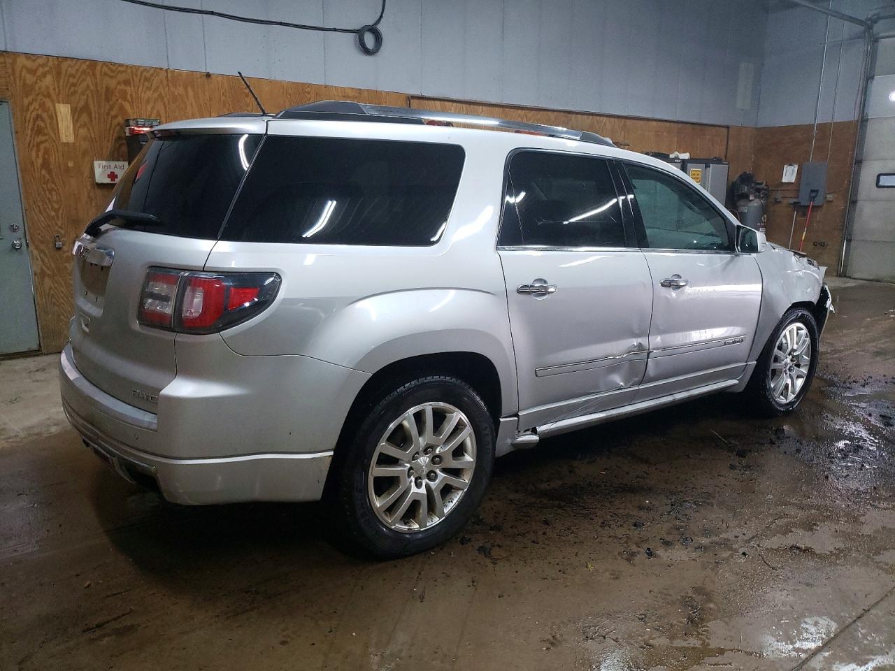 2015 GMC ACADIA DENALI photo 3