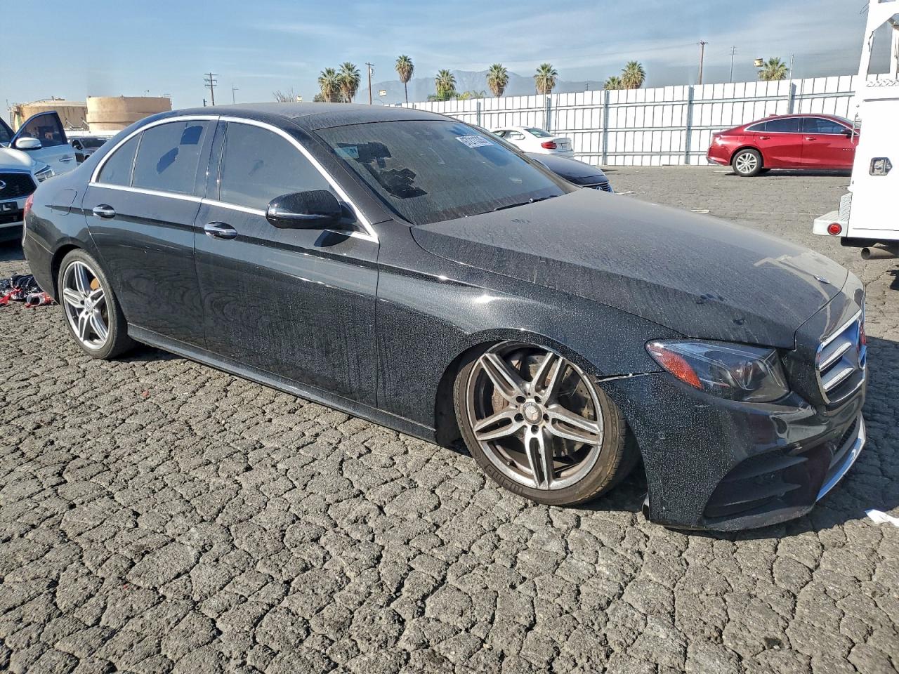 2017 MERCEDES-BENZ E 300 photo 4