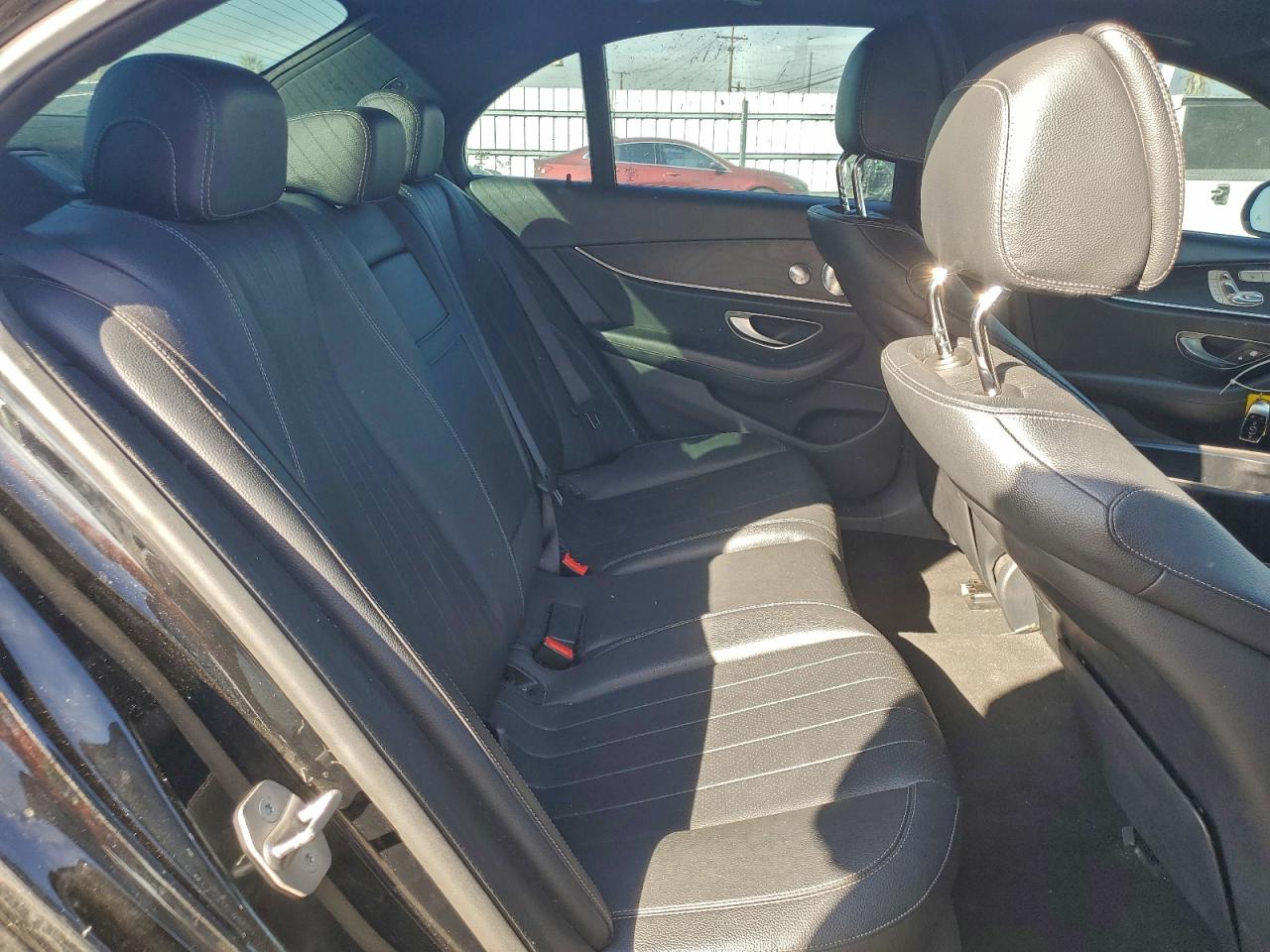 2017 MERCEDES-BENZ E 300 photo 10