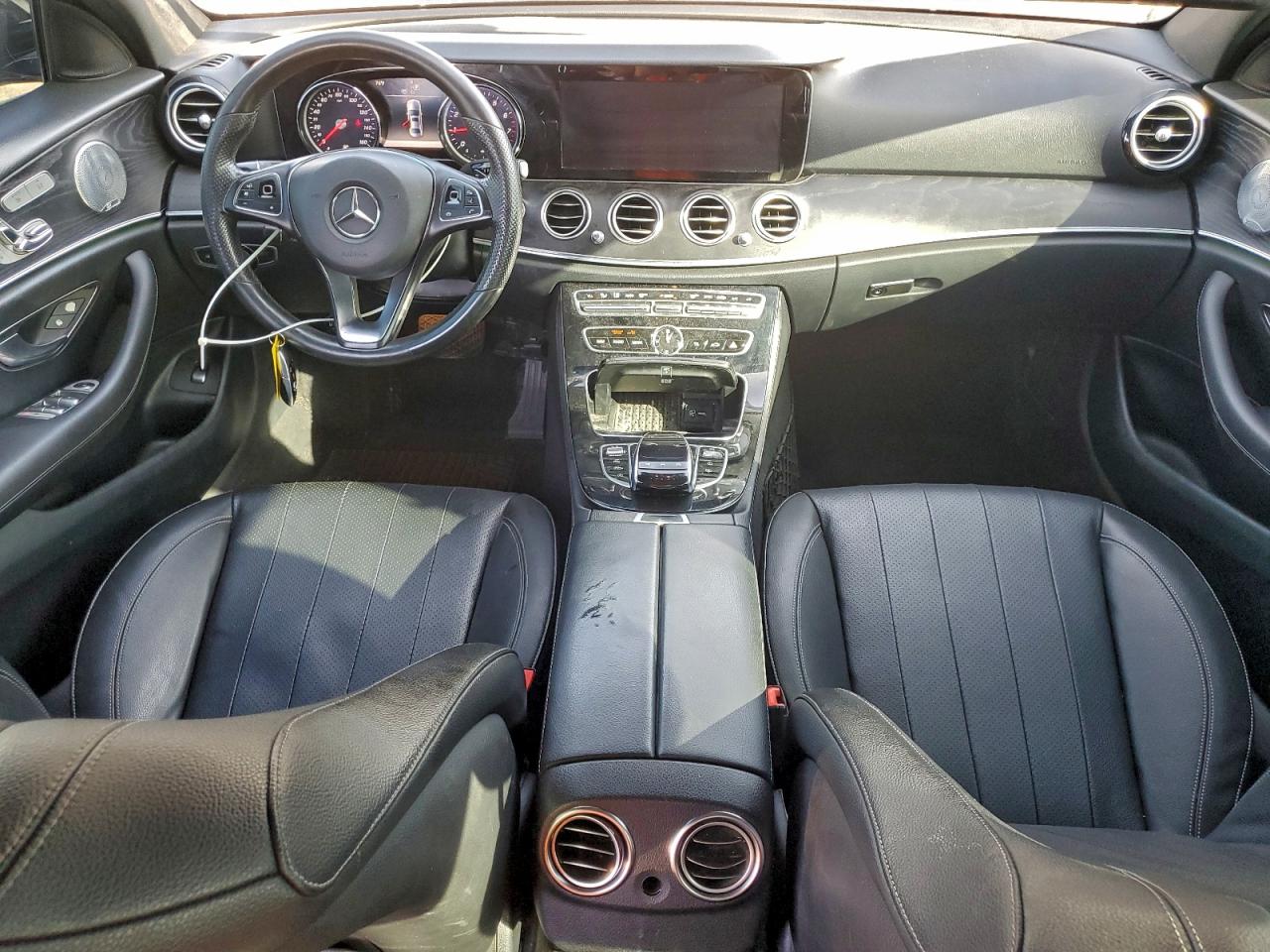 2017 MERCEDES-BENZ E 300 photo 8