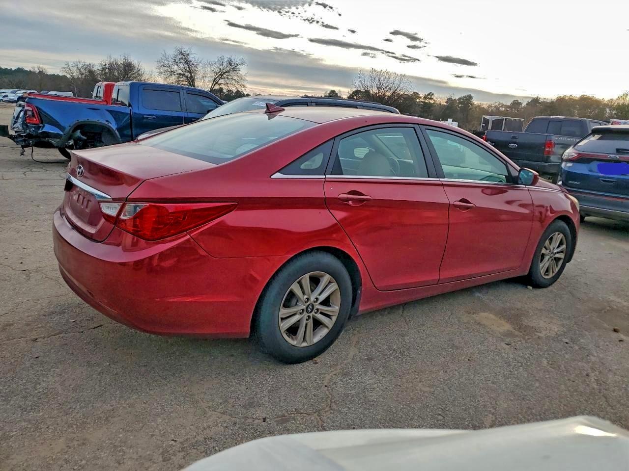 2013 HYUNDAI SONATA GLS photo 3