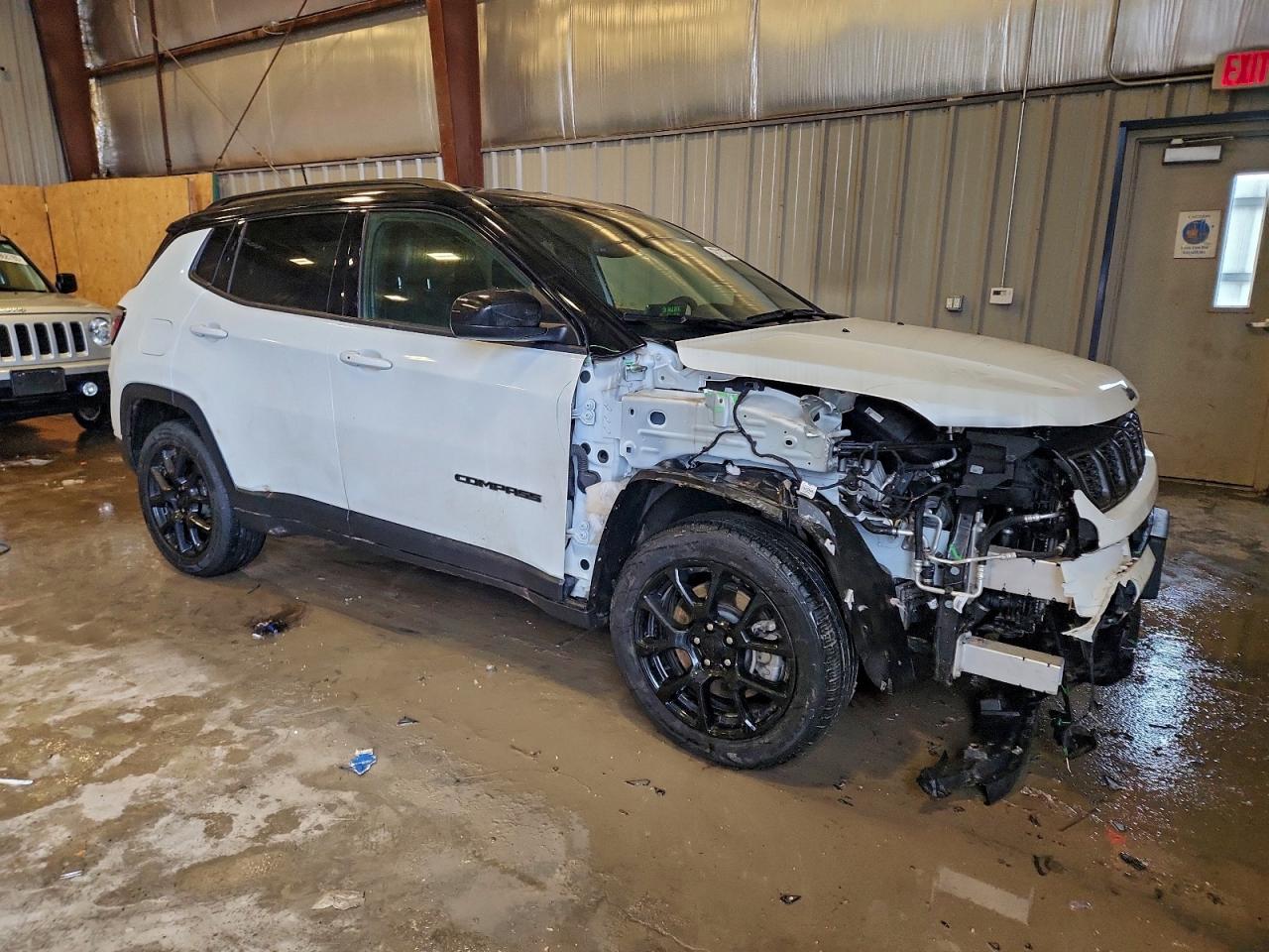 2024 JEEP COMPASS LATITUDE photo 4