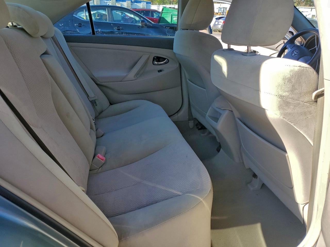 2011 TOYOTA CAMRY BASE photo 10