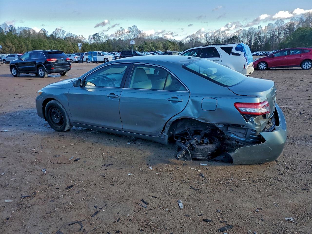 2011 TOYOTA CAMRY BASE photo 2