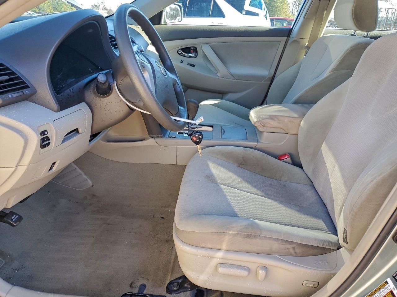 2011 TOYOTA CAMRY BASE photo 7