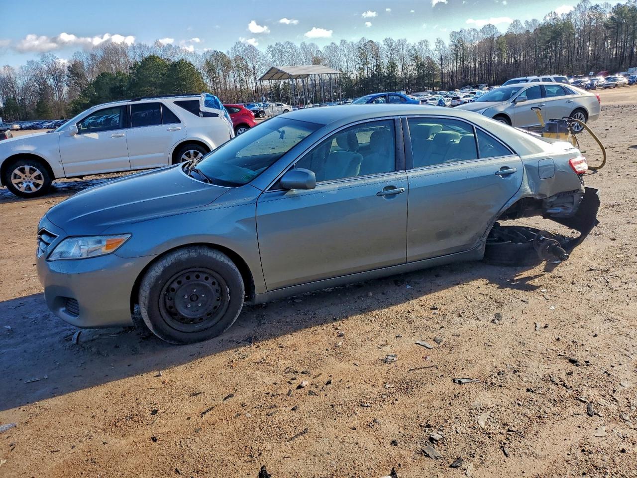 2011 TOYOTA CAMRY