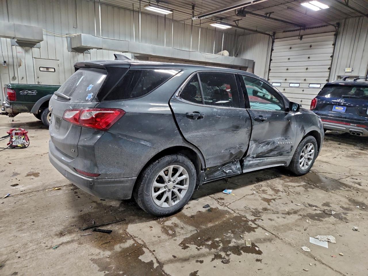 2019 CHEVROLET EQUINOX LT photo 3