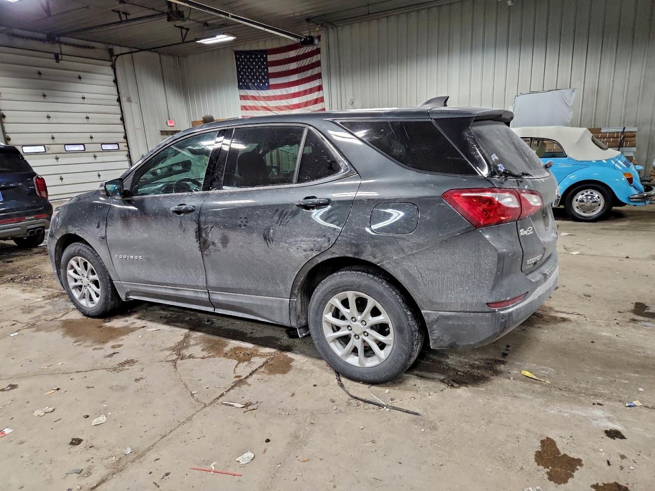 2019 CHEVROLET EQUINOX LT photo 2