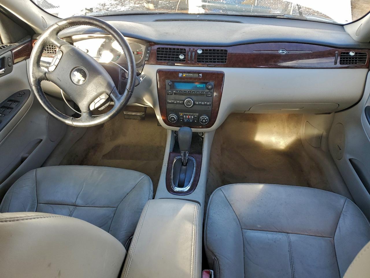 2011 CHEVROLET IMPALA LT photo 8